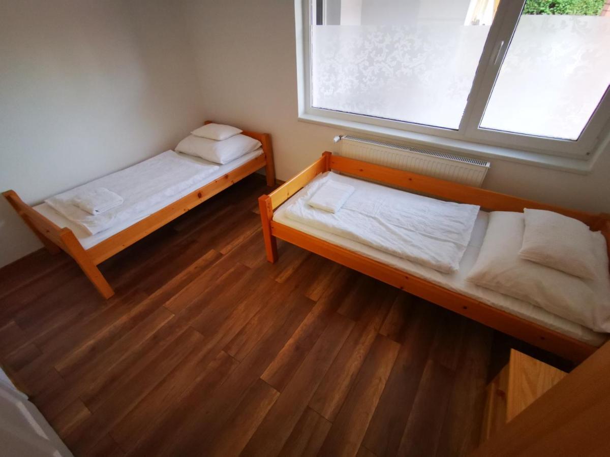 Mate Apartman Gyula Eksteriør billede