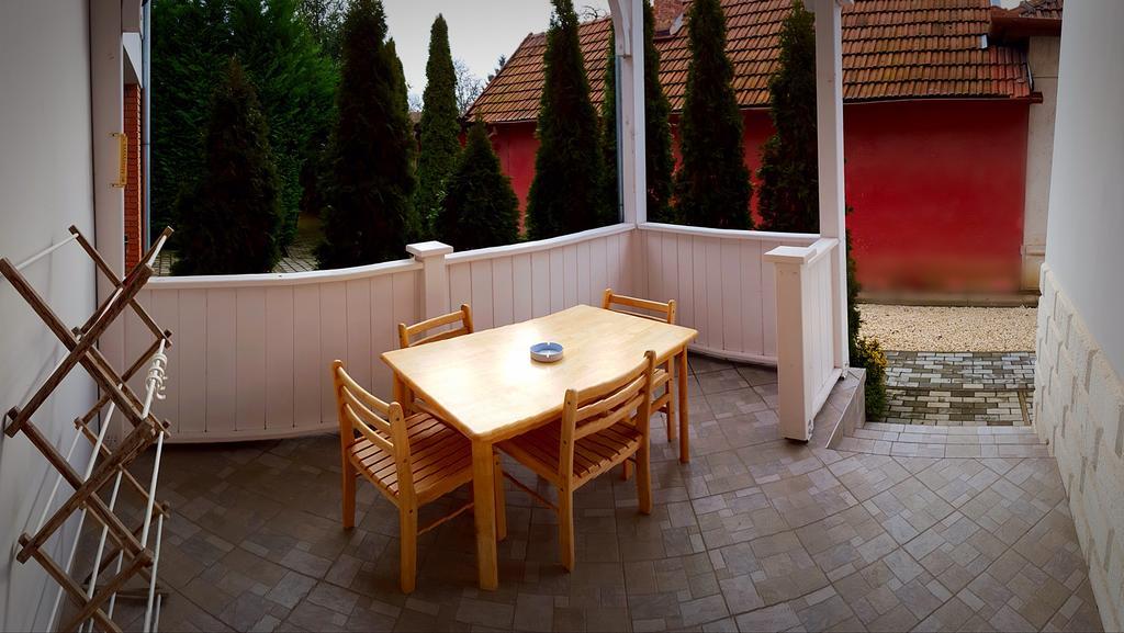 Mate Apartman Gyula Eksteriør billede